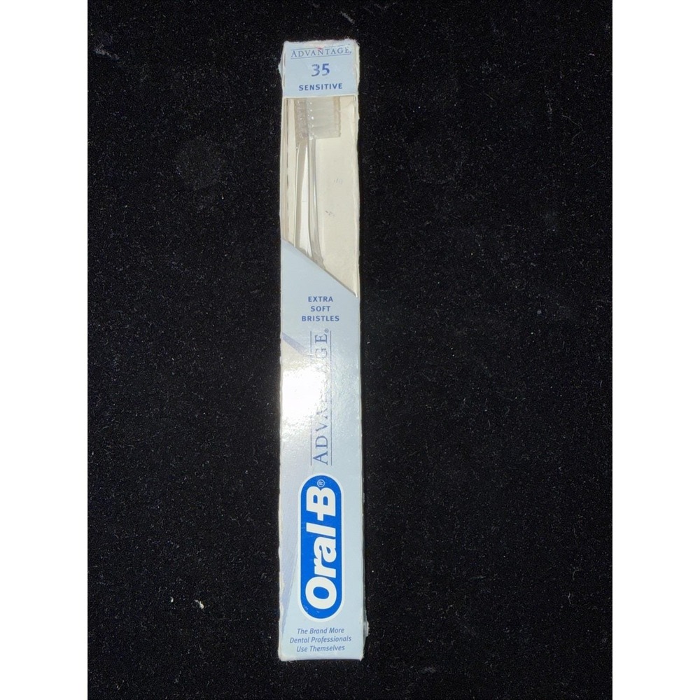 Vintage Oral-B Advantage Toothbrush Green 35 sensitive 1996 (5565)